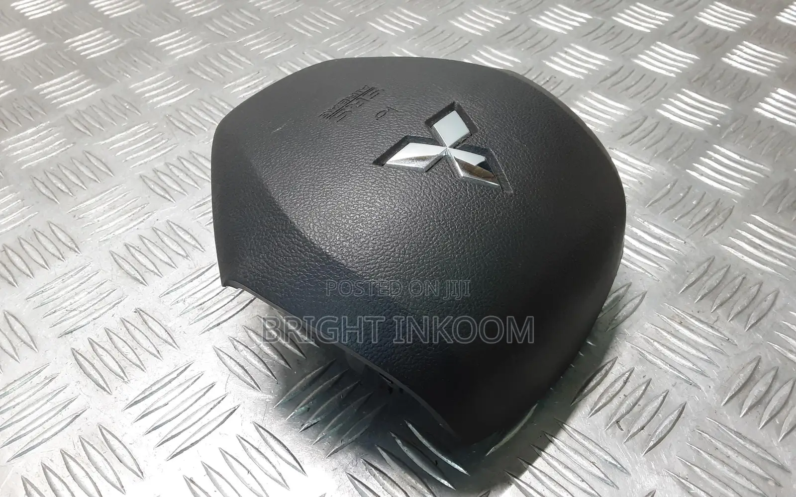 Mitsubishi Outlander 2020 2022 2023 Airbag Cover