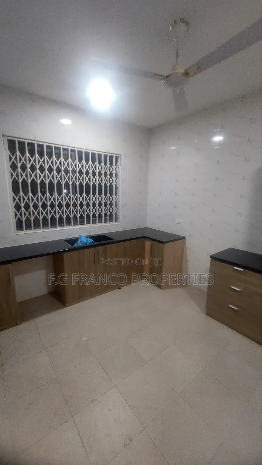 2bdrm Apartment in Kg.Franco Properties, Spintex for rent