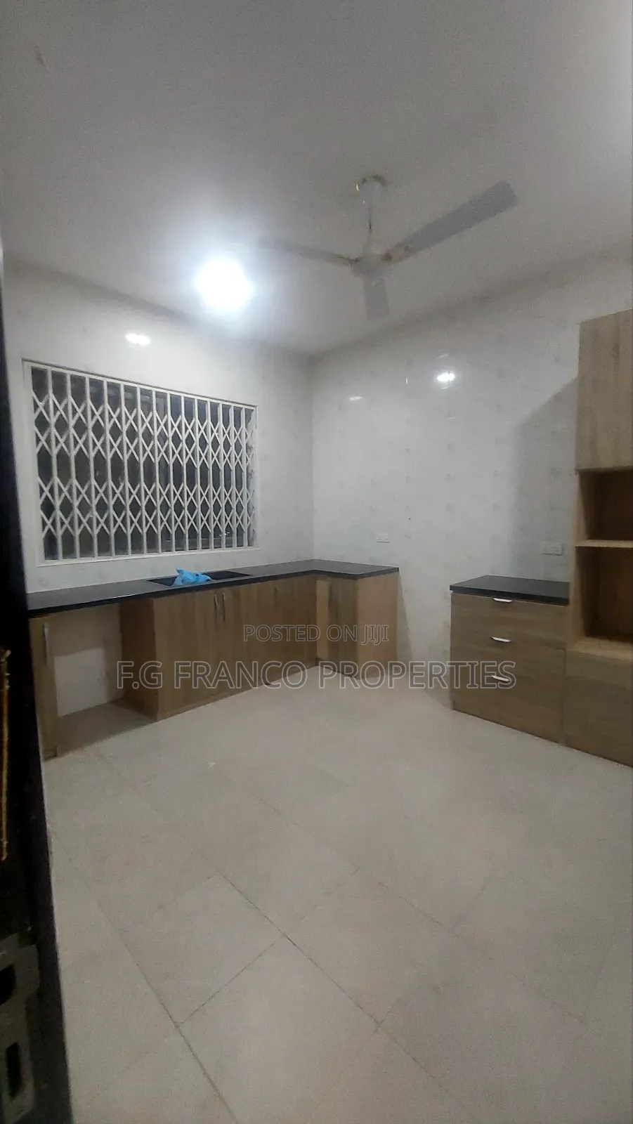 2bdrm Apartment in Kg.Franco Properties, Spintex for rent