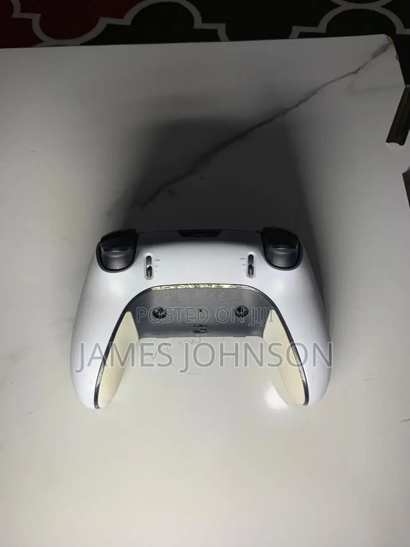 Dual Sense Edge Pro Controller