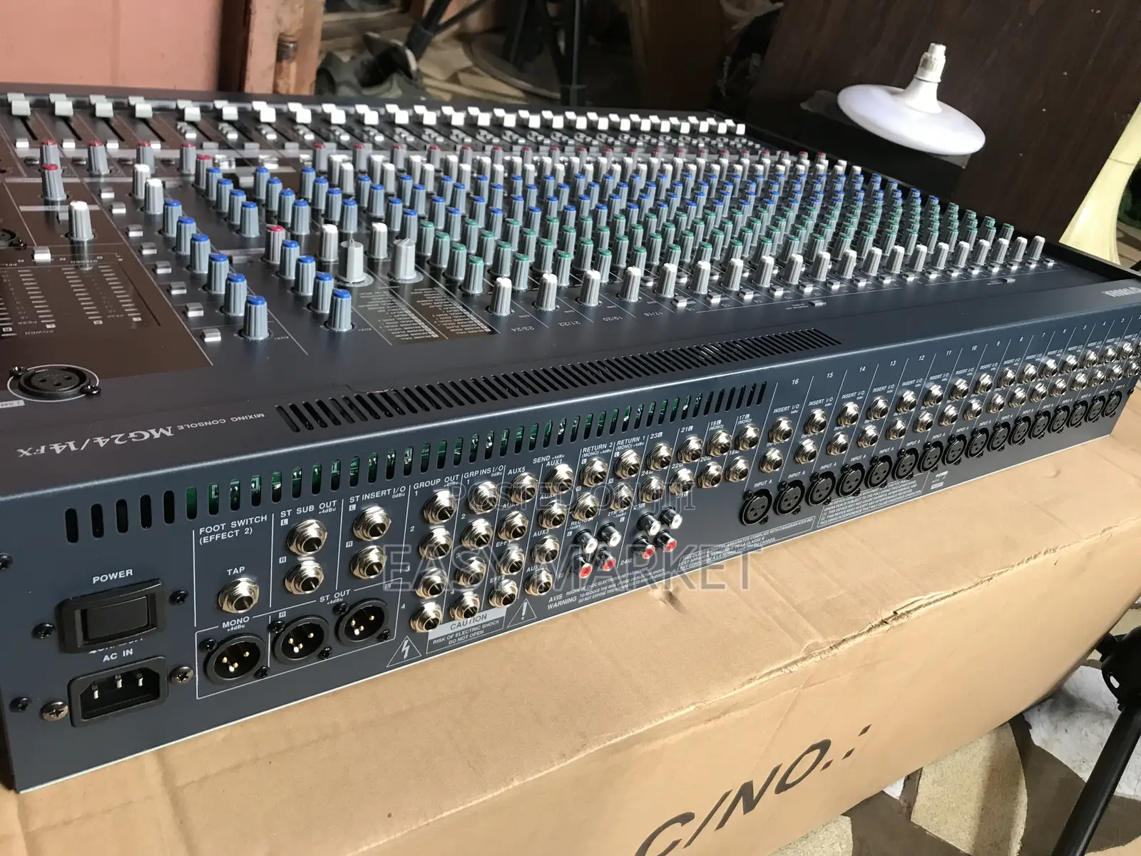 Yamaha Mg 24 Channels Mixer