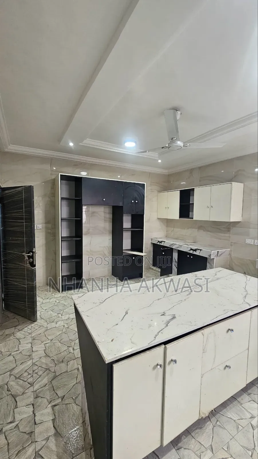 5bdrm House in Community 24 Estate, Tema Metropolitan for rent