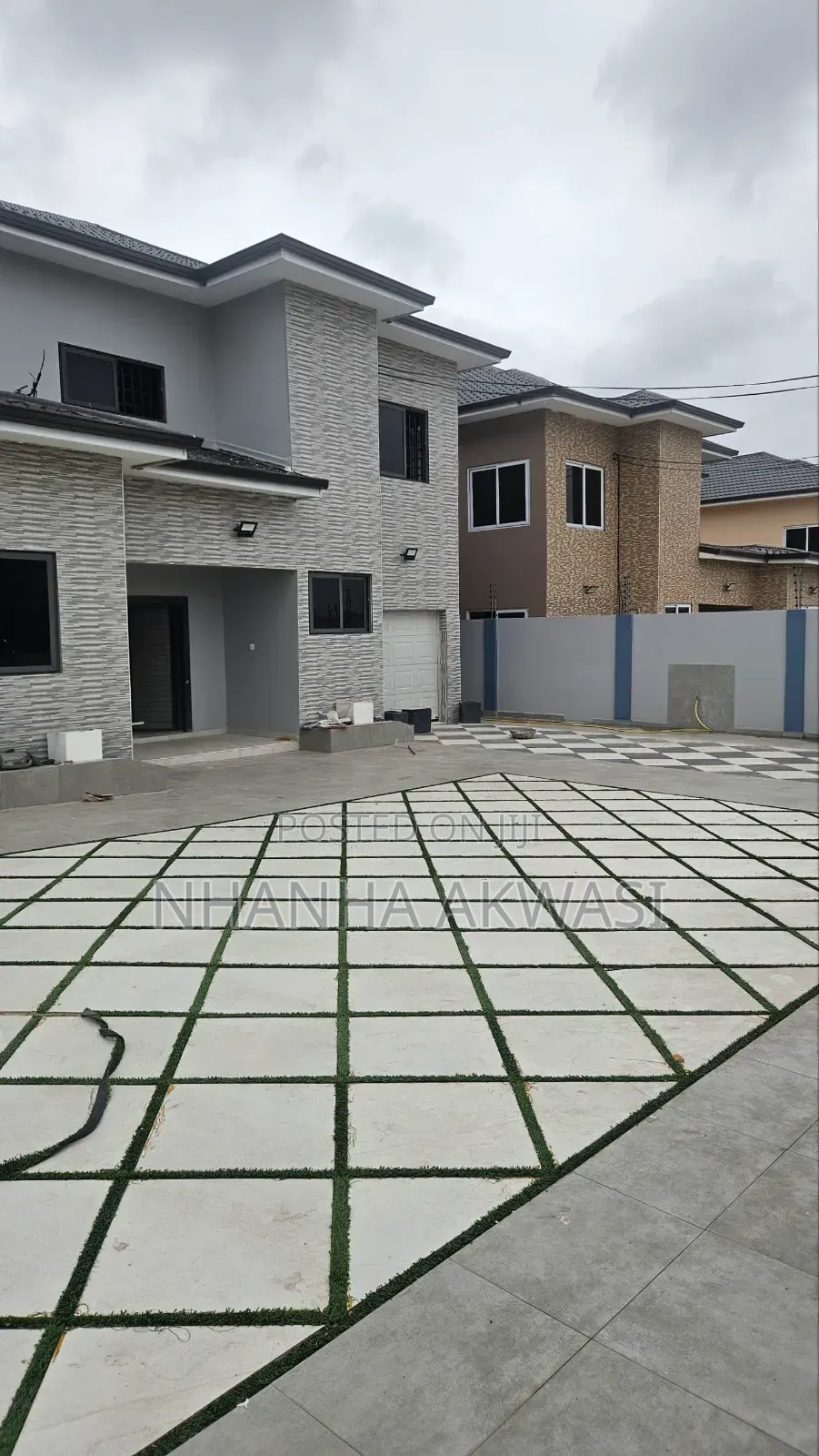 5bdrm House in Community 24 Estate, Tema Metropolitan for rent