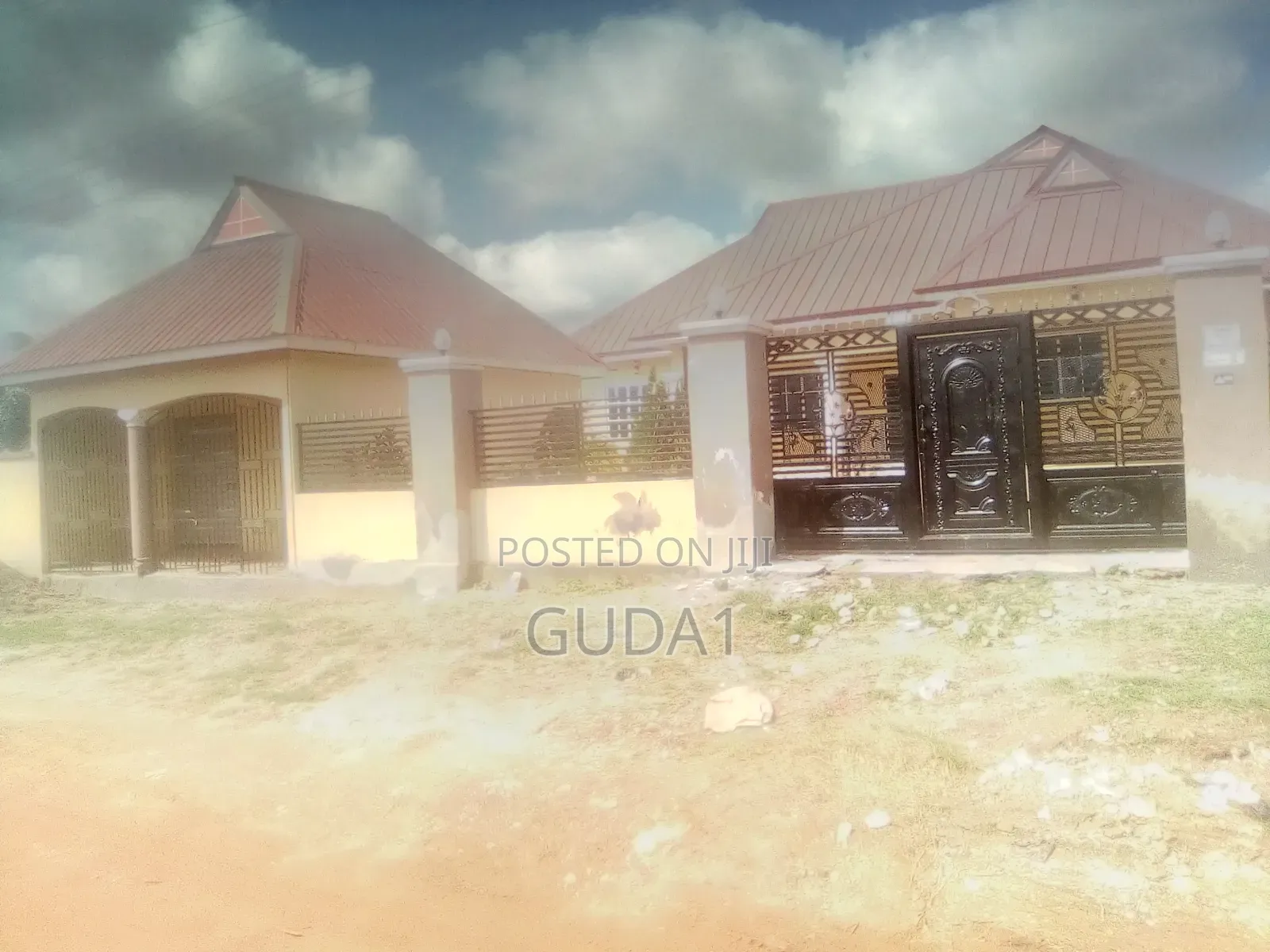 Furnished 10bdrm Mansion in Abuakwa, Kumasi Metropolitan for sale