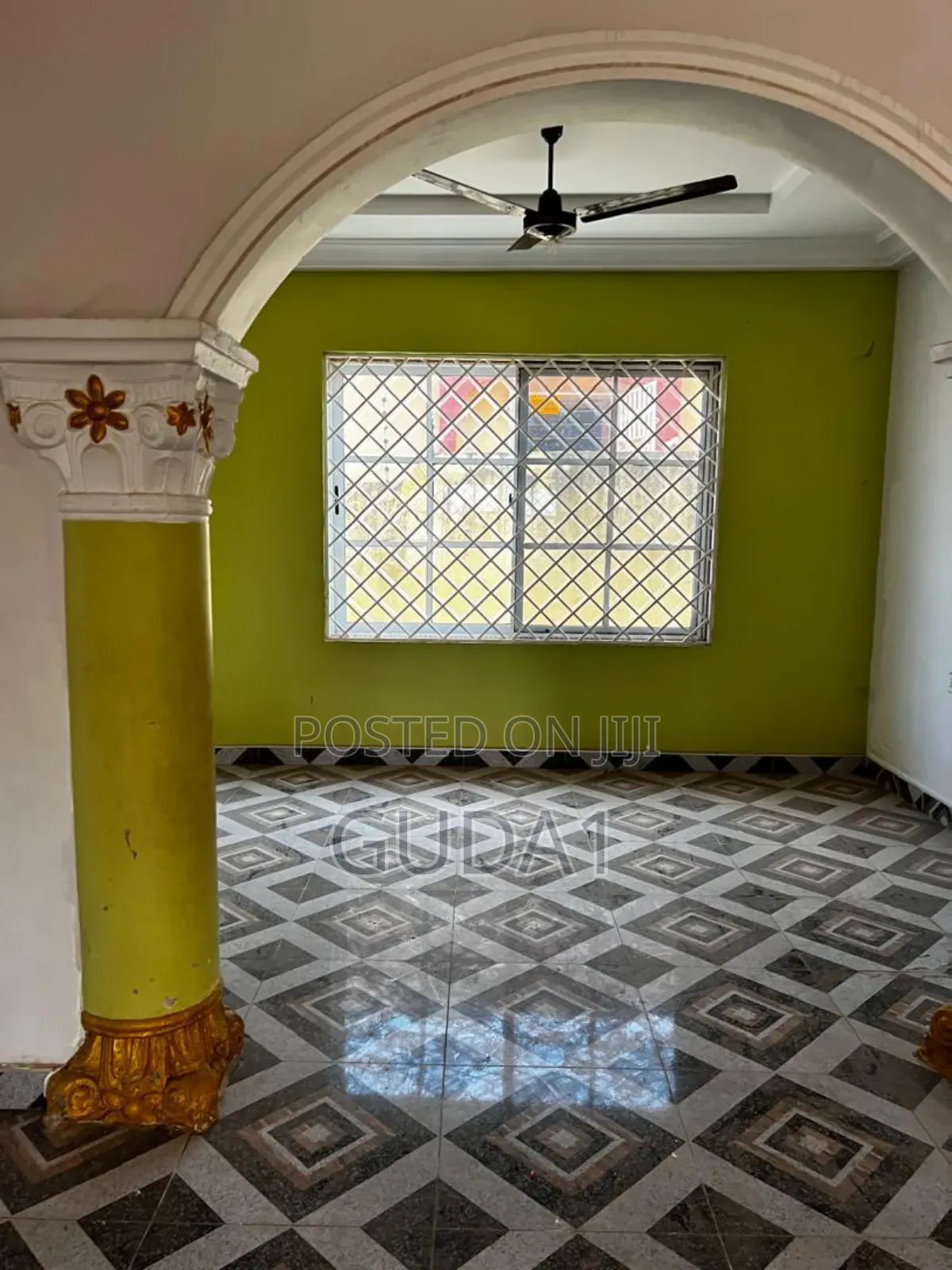 Furnished 10bdrm Mansion in Abuakwa, Kumasi Metropolitan for sale