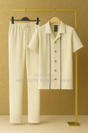 Original Quality Mens Easy to Iron Cloths