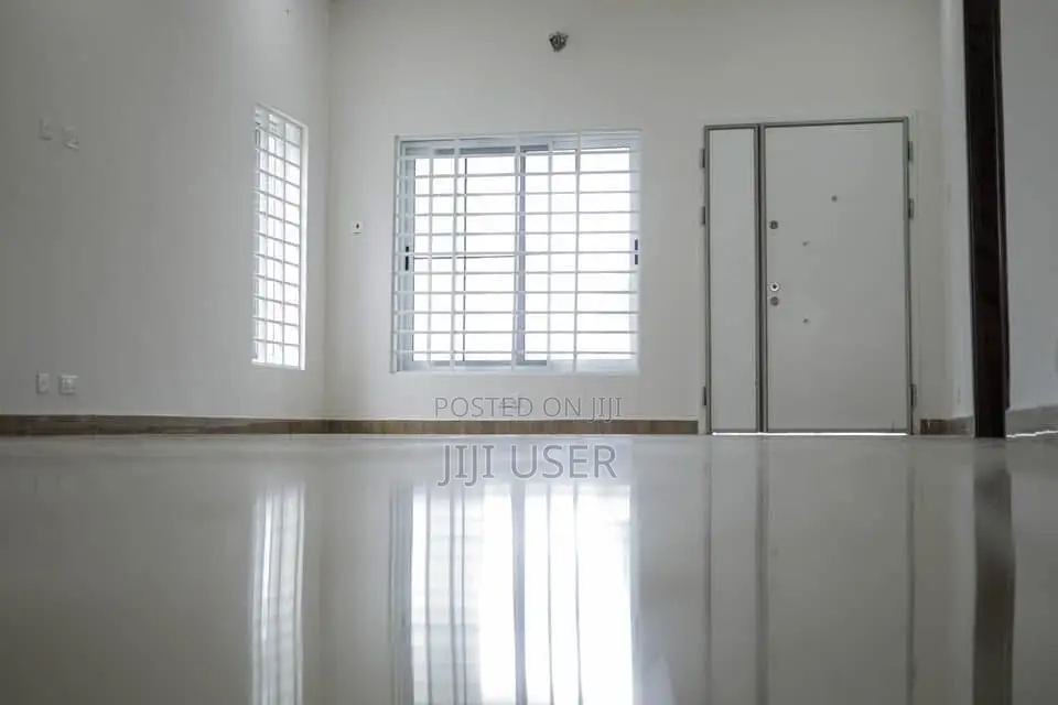 3bdrm House in Oyarifa for sale