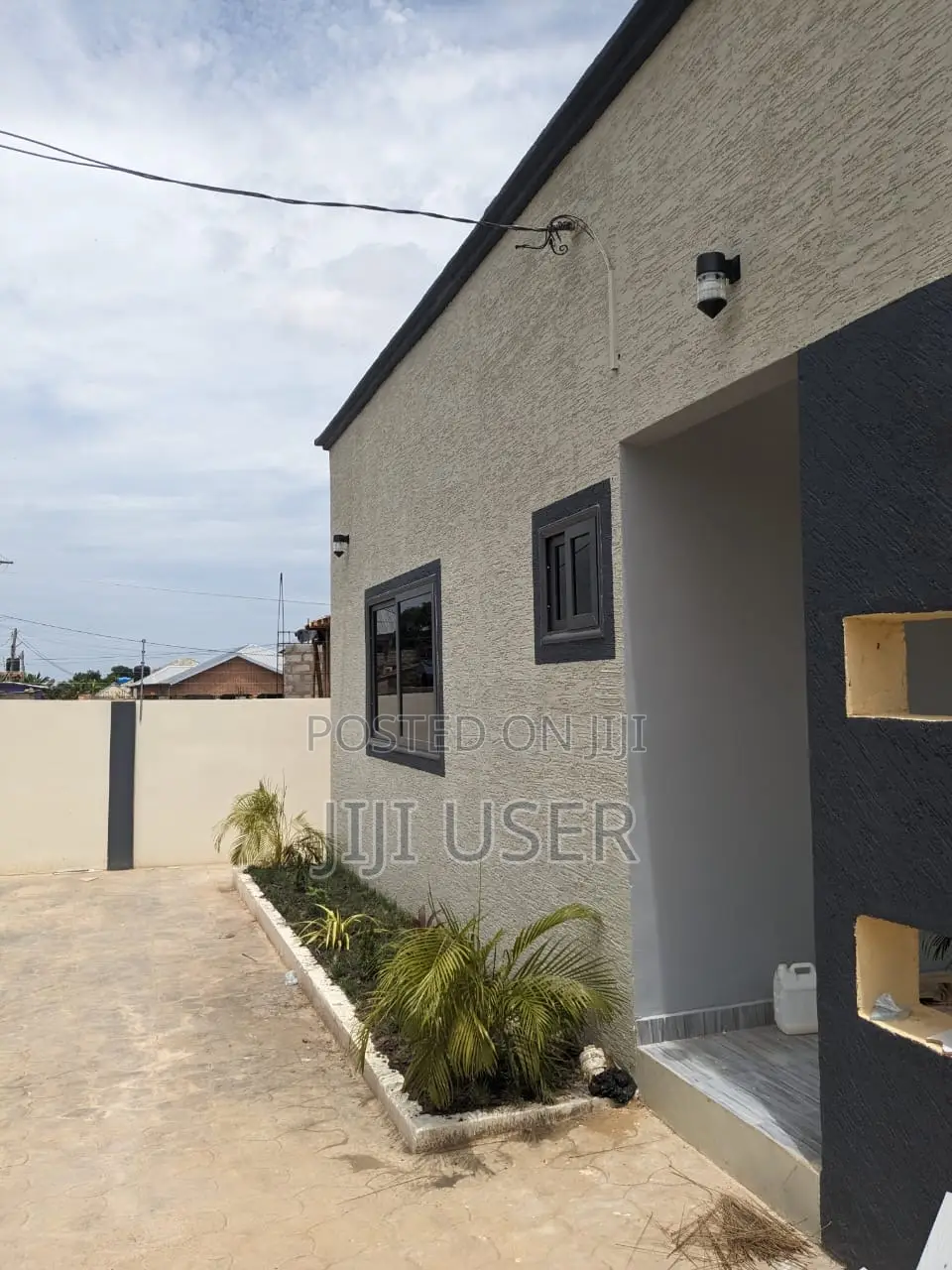 3bdrm House in Oyarifa for sale