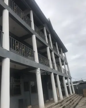 1bdrm Apartment in Achimota, Overhead for rent