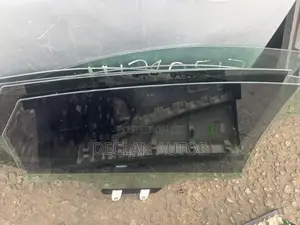 Honda Civic 22-25 Door Glass Available