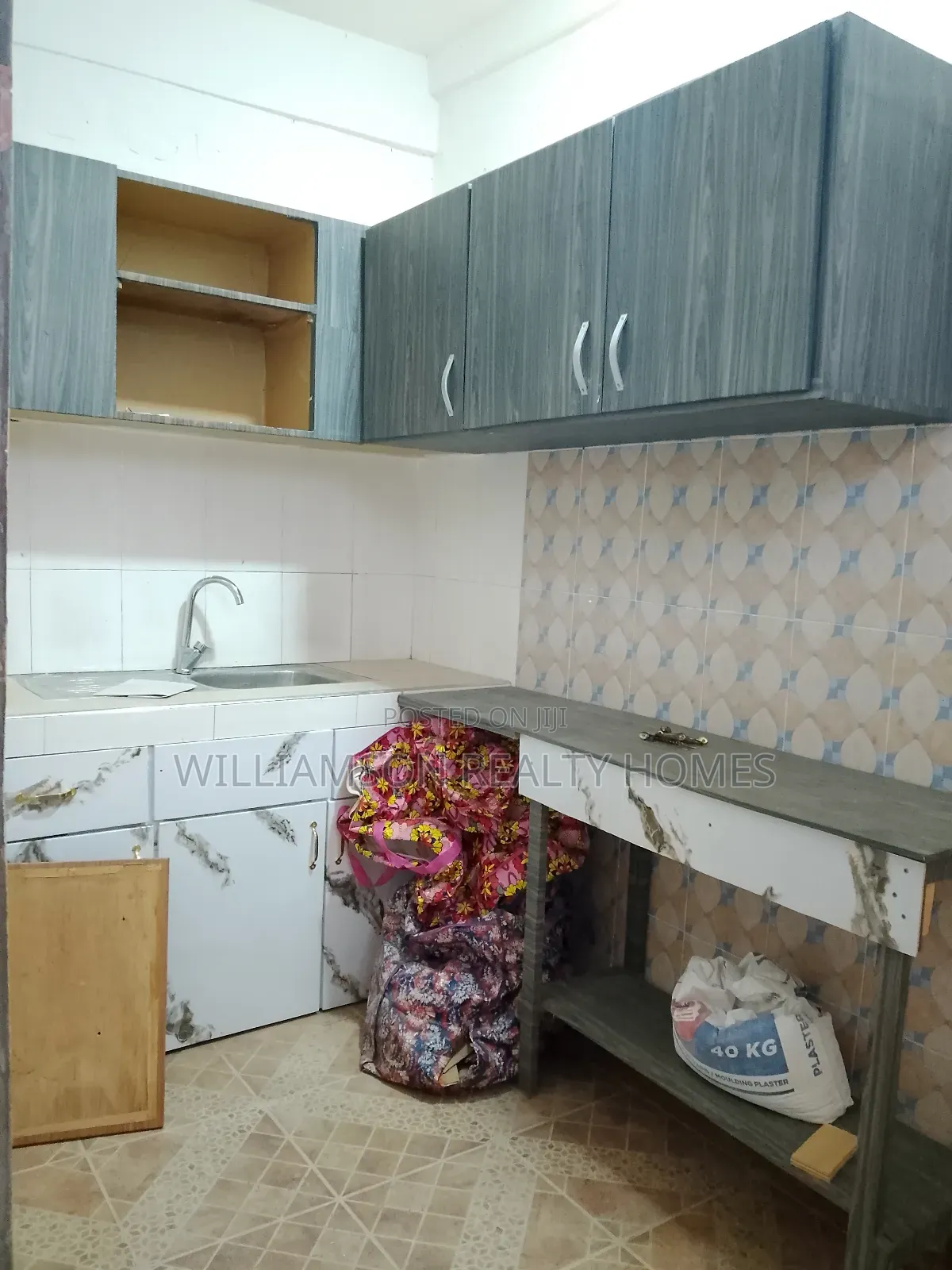 1bdrm Apartment in Community 18 Area, Spintex for rent