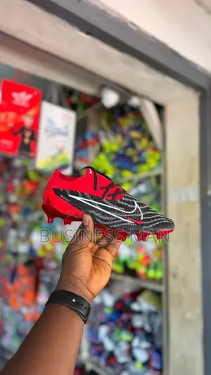 Nike Phantom
