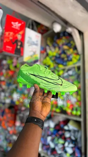 Nike Phantom