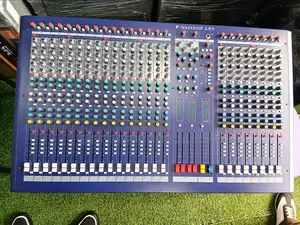 Soundcraft Lx 9 24 Channel Professional Mixer