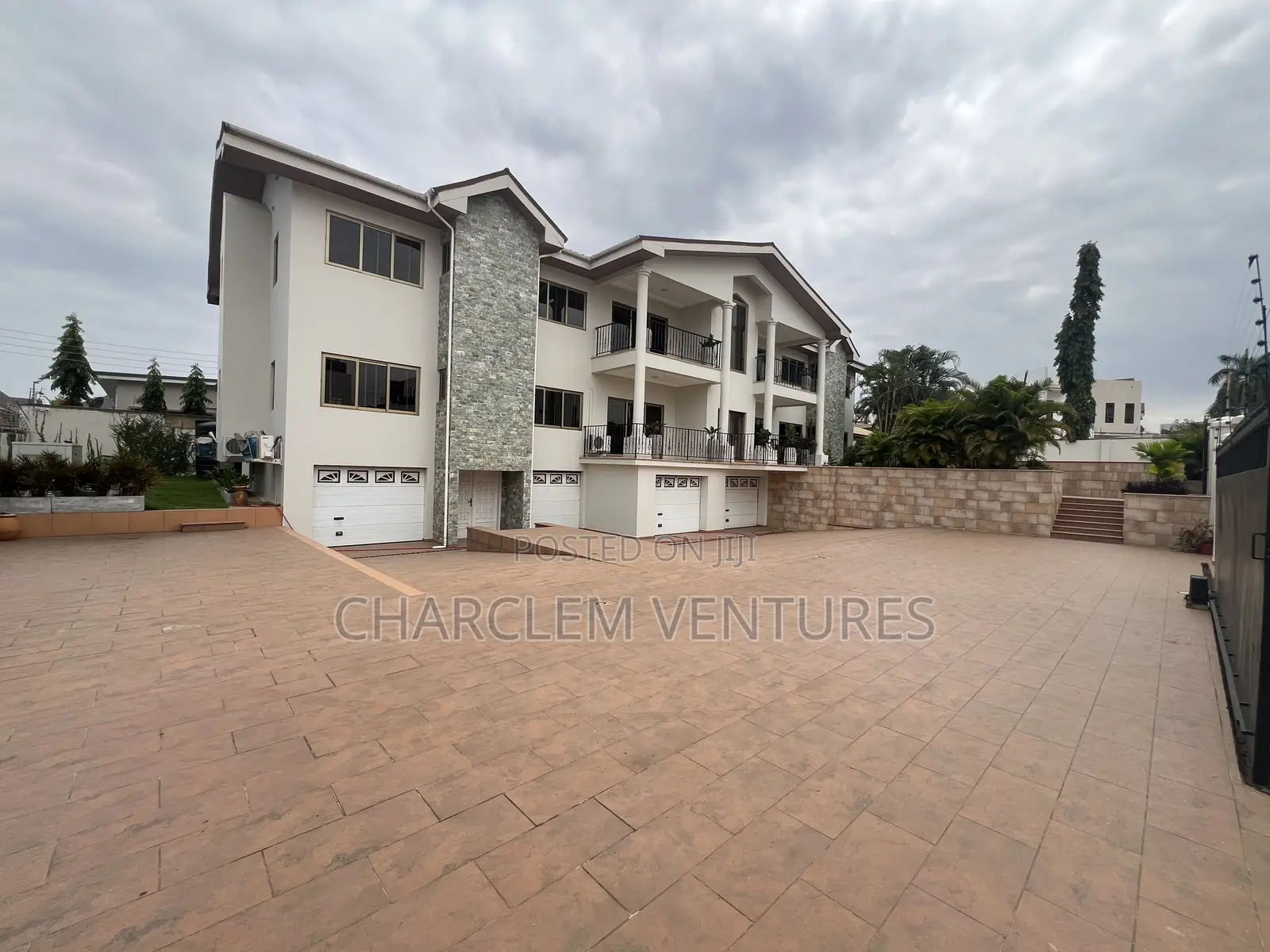 3bdrm Apartment in Charclem Ventures, A&C Mall Area for rent
