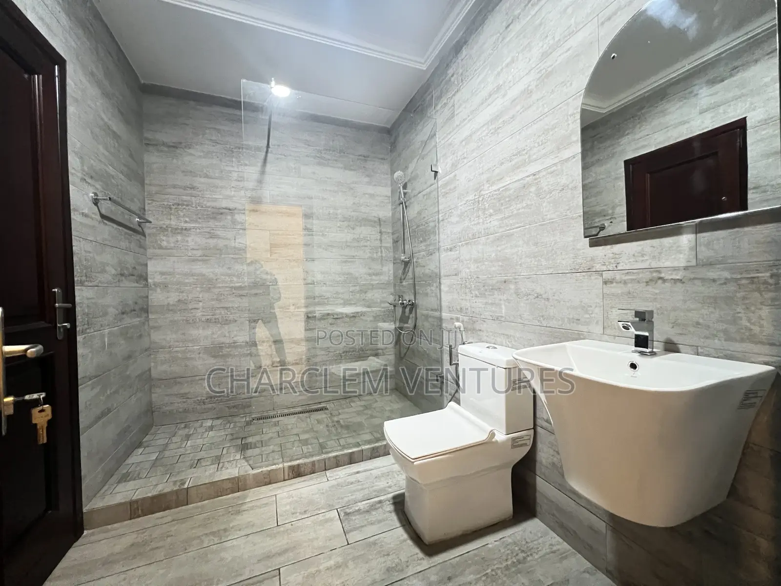 3bdrm Apartment in Charclem Ventures, A&C Mall Area for rent