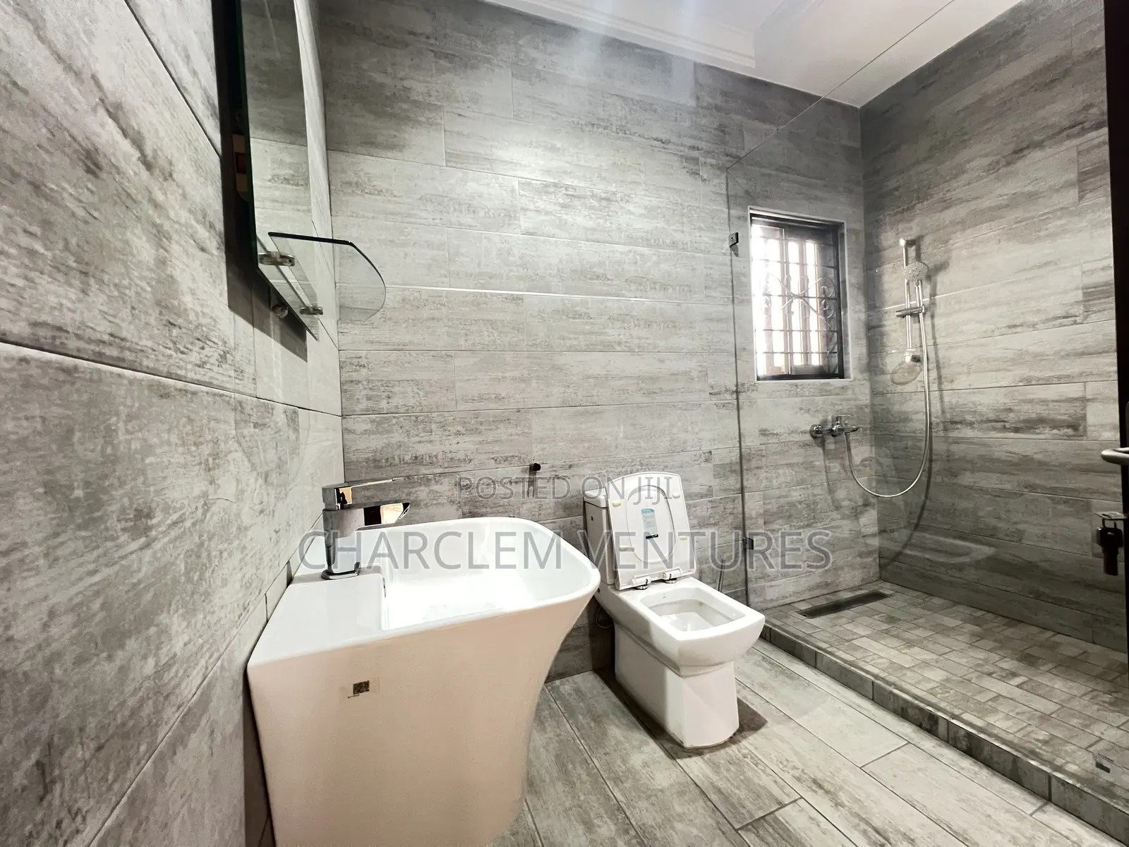 3bdrm Apartment in Charclem Ventures, A&C Mall Area for rent