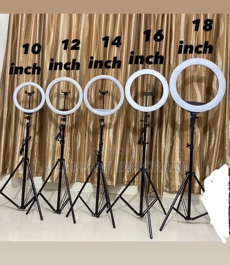 Tripod Rings Light