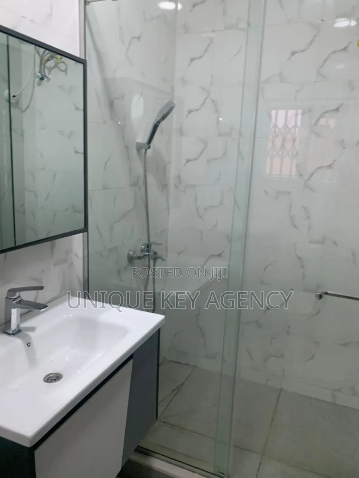 3bdrm House in Unique Key Agency, Spintex for rent