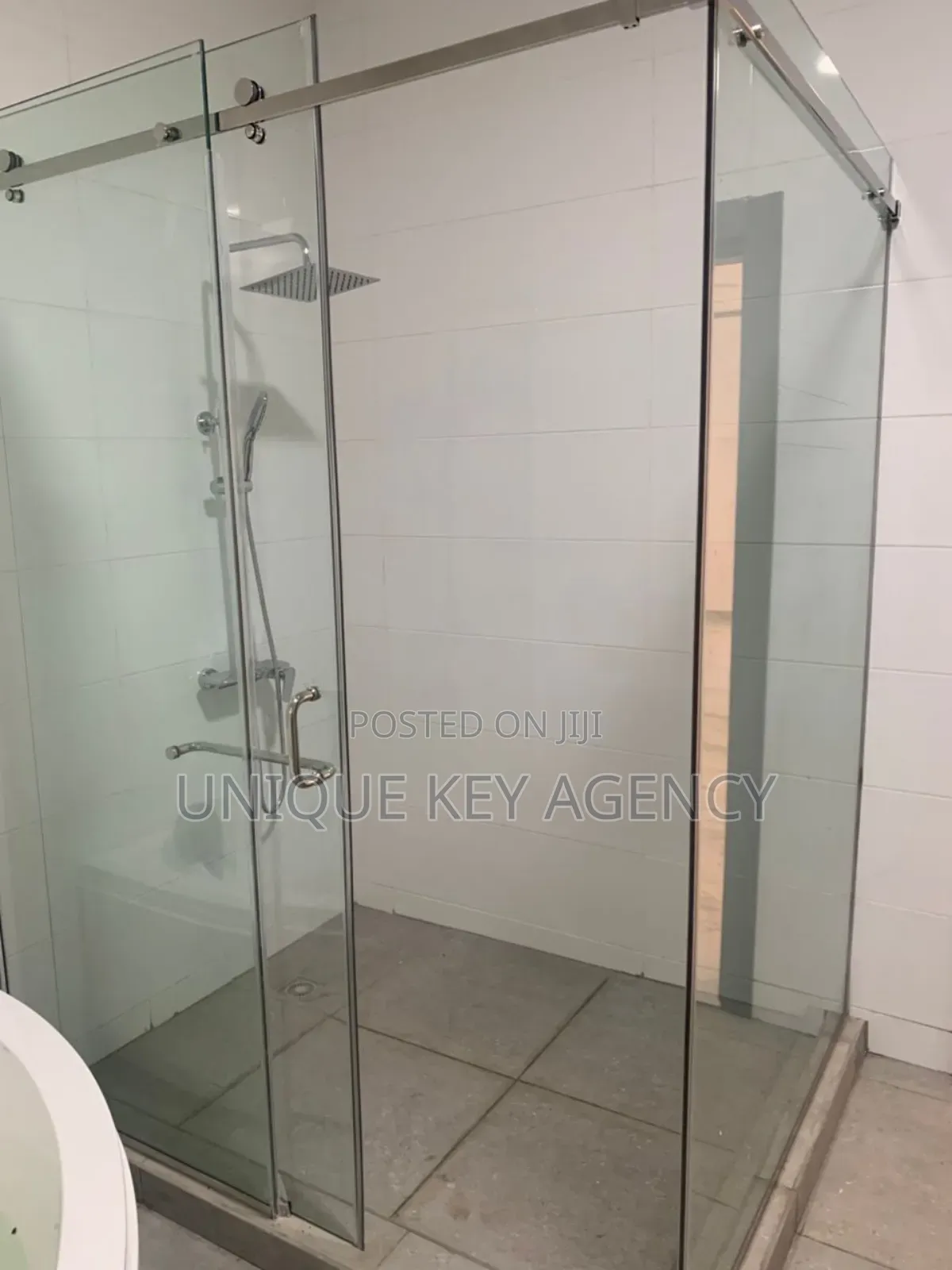3bdrm House in Unique Key Agency, Spintex for rent