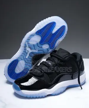 Jordan 11 Low