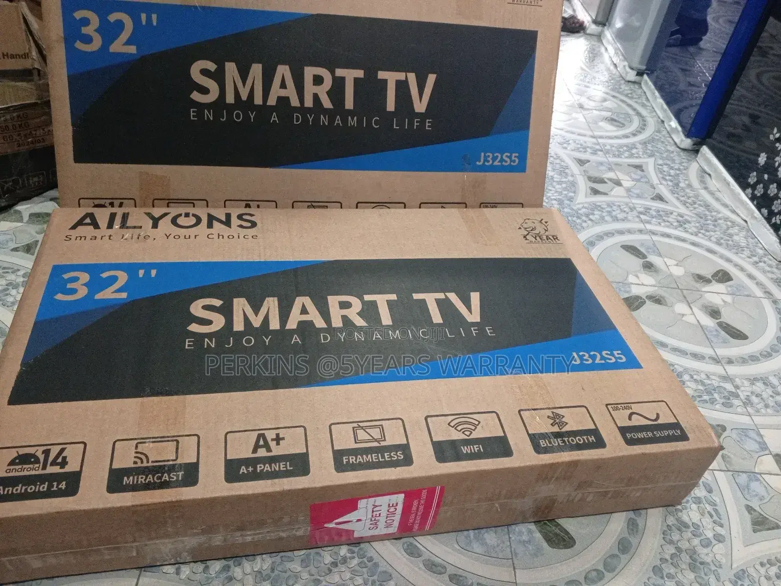 Enjoy a Dynamic Life With Ailyons 32 Smart Television