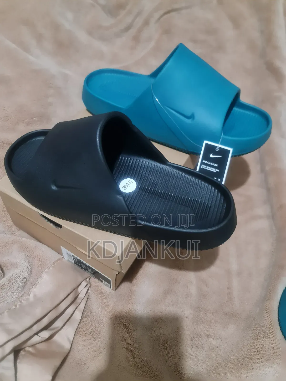 Nike Calm Slides