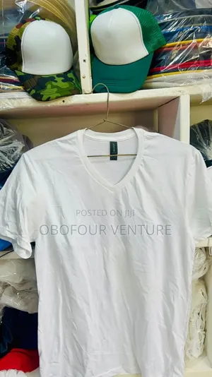 Quality v-Neck From Usa  Gildan Brand v-Neck