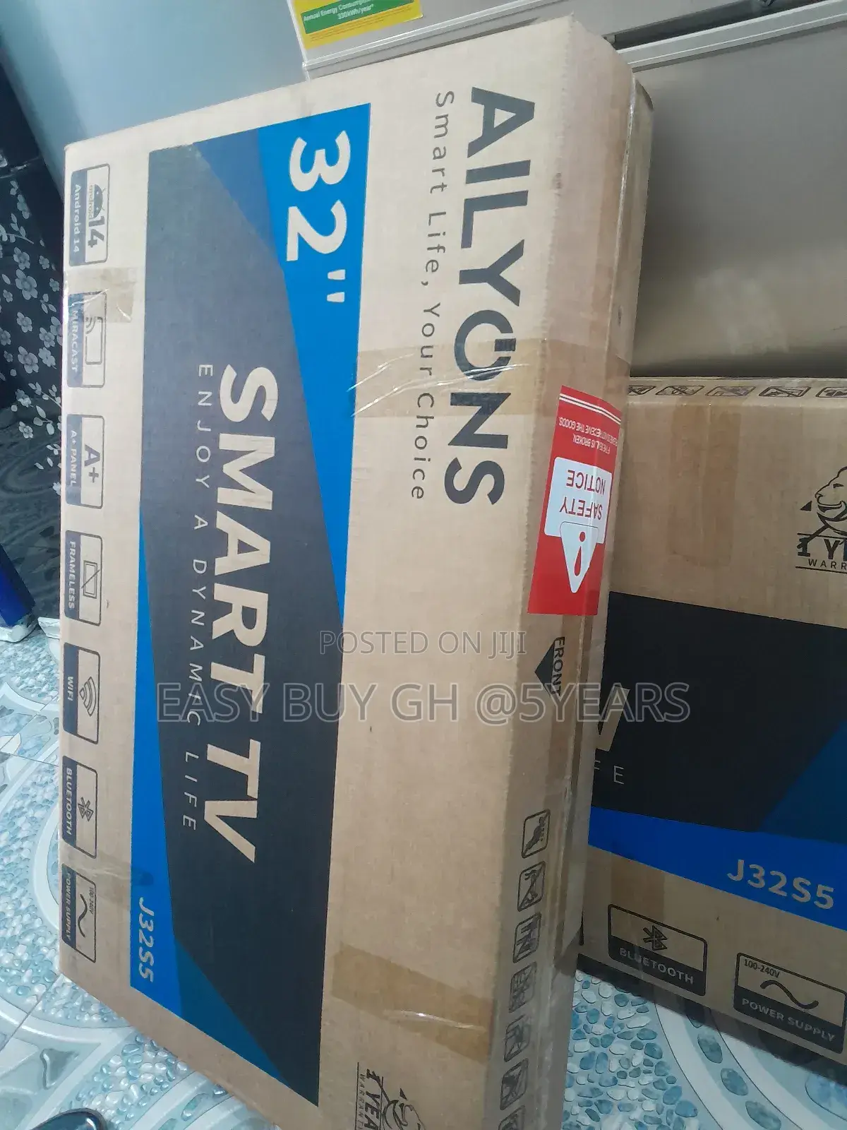 Ailyons Smart 32 Flashy