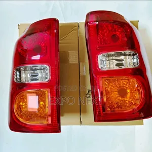 Pair Taillight Left & Right For Toyota Rav4 2004 2005