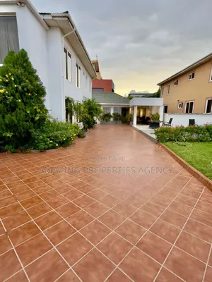 5bdrm Mansion in Cantonments for sale