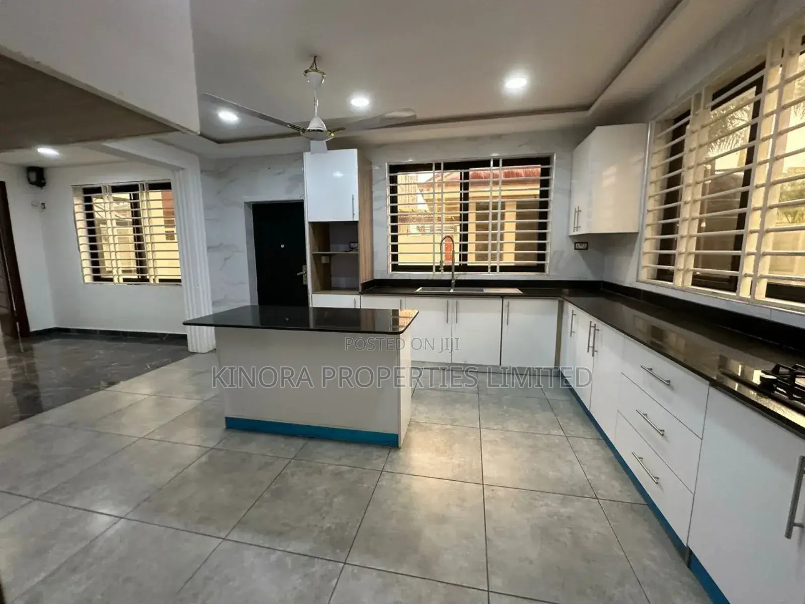 4bdrm Duplex in Ghana Flag, Oyarifa for rent