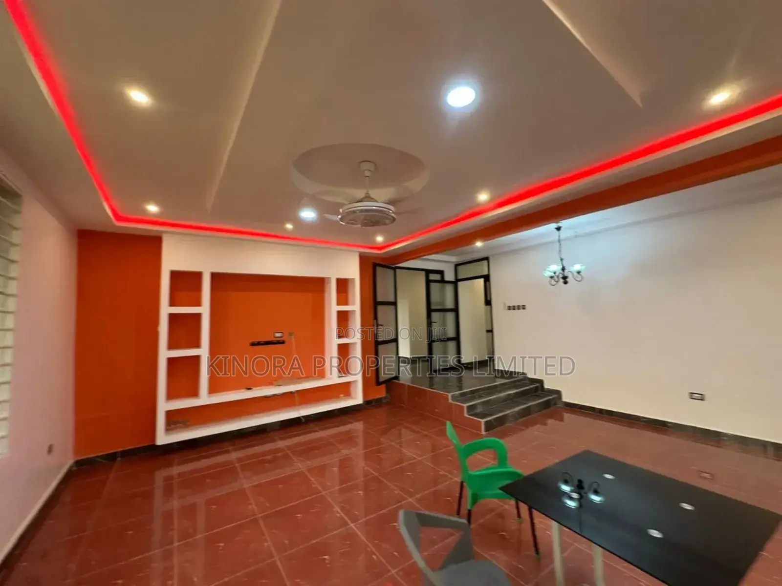 4bdrm Duplex in Ghana Flag, Oyarifa for rent