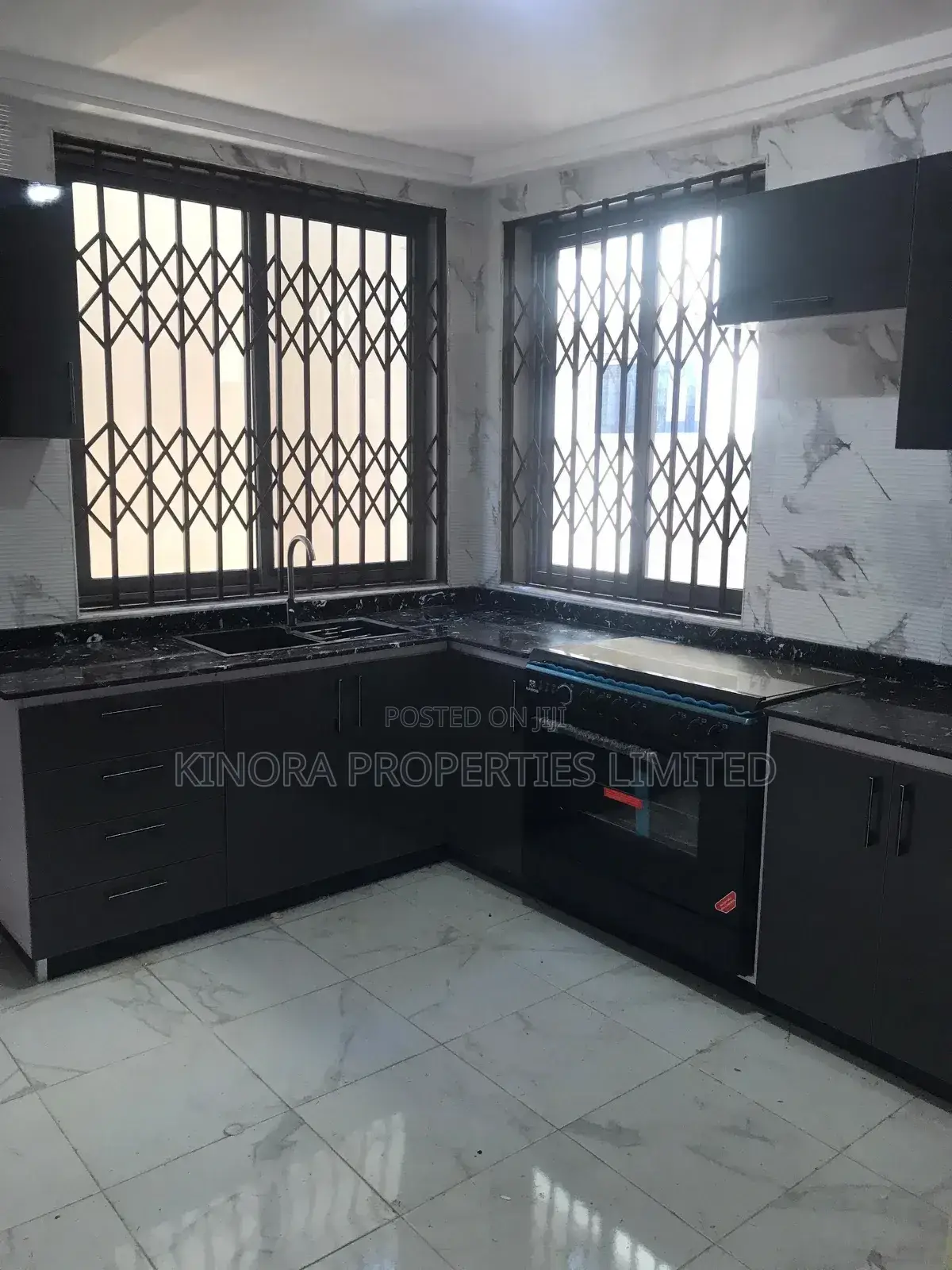 4bdrm Duplex in Ghana Flag, Oyarifa for rent