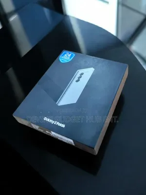 New Samsung Galaxy Z Fold6 256 GB Gold