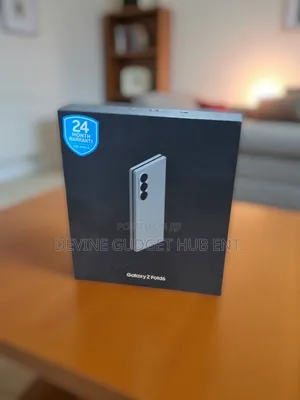 New Samsung Galaxy Z Fold6 256 GB Gold