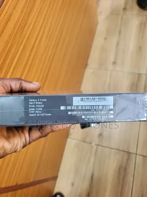 New Samsung Galaxy Z Fold6 256 GB Black