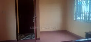4bdrm House in Sakumono for sale