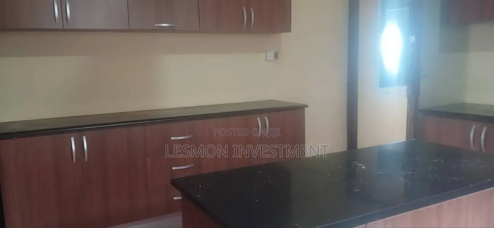 4bdrm House in Sakumono for sale