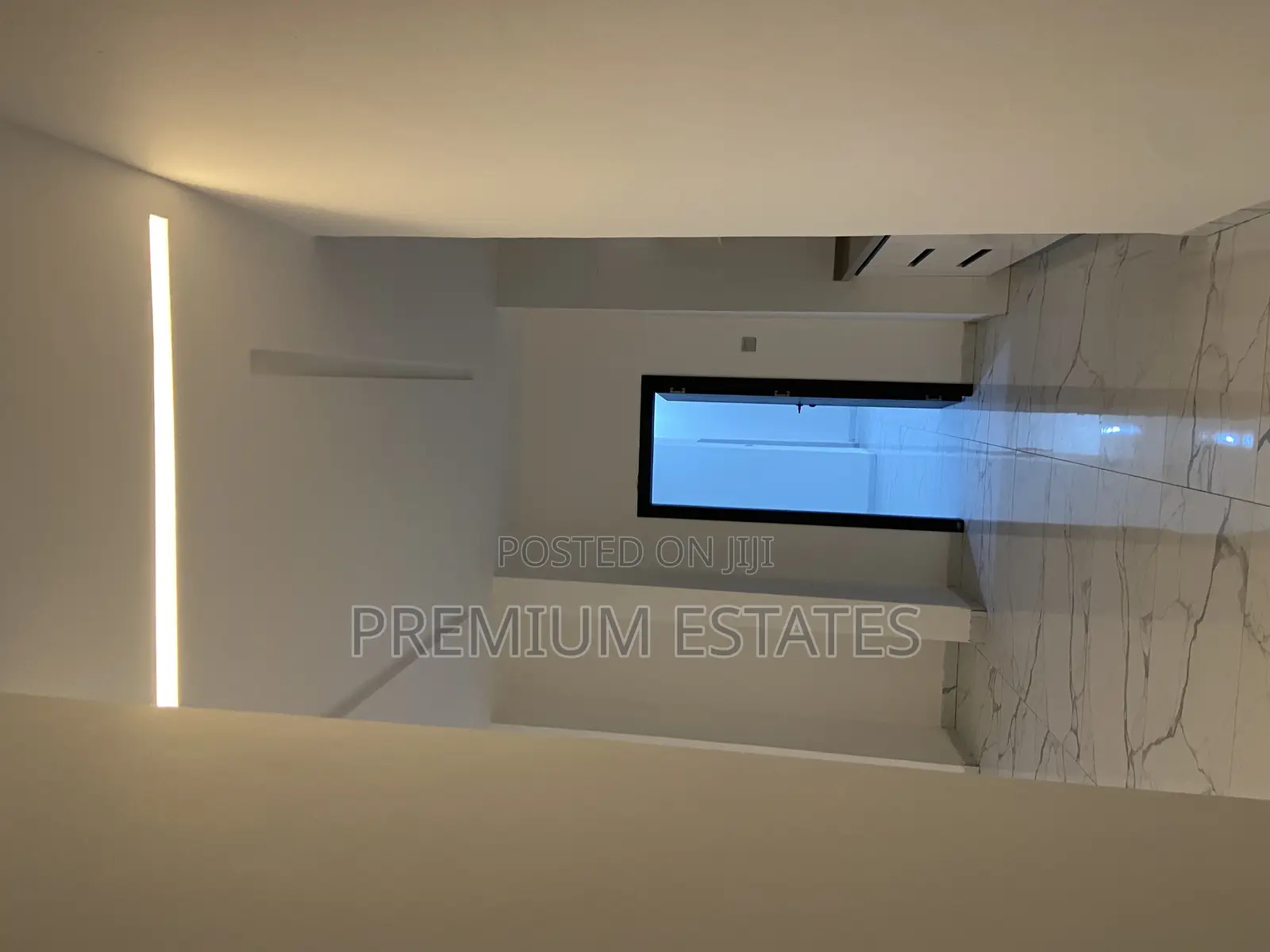 4bdrm House in Lake Side Estate for sale