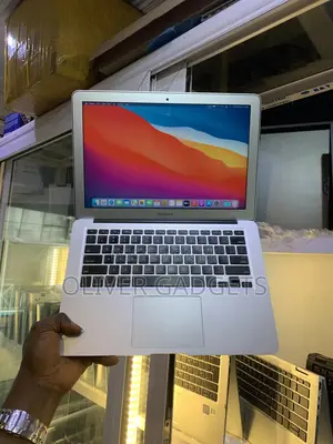 Laptop Apple MacBook Air 8GB Intel Core i5 SSD 128GB