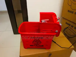 Mop Bucket Single With Wringer