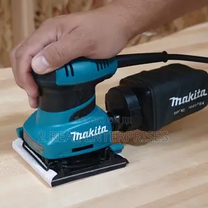 Makita Bo4555 Electric Finishing Sander