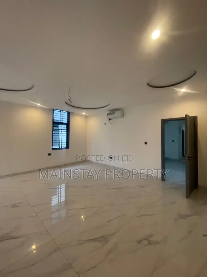 5bdrm House in Mainstay Estates, East Legon for sale