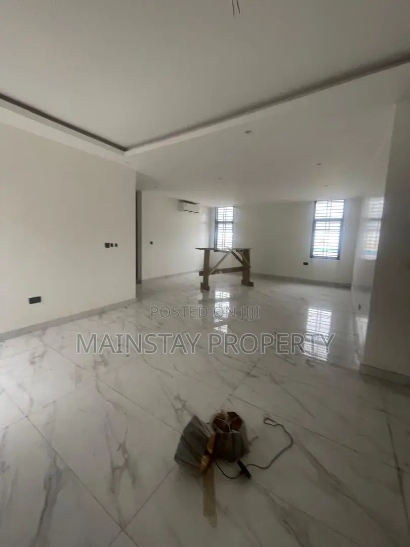 5bdrm House in Mainstay Estates, East Legon for sale