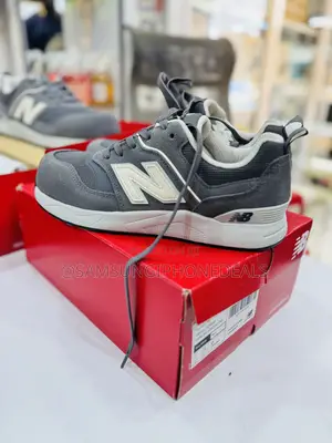 Original New Balance Elite Lite