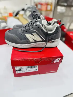 Original New Balance Elite Lite