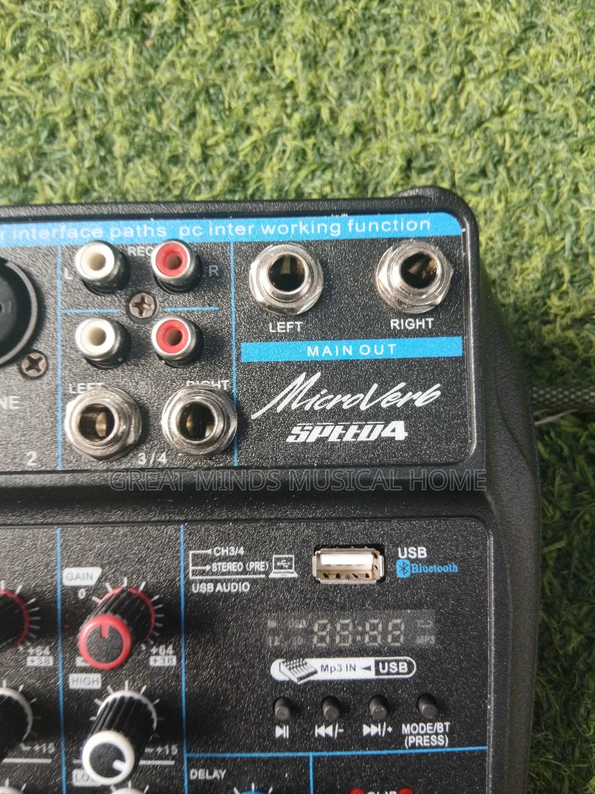 Microverb Speed 4 Mixing Console