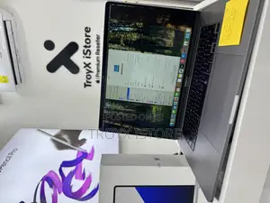 Laptop Apple MacBook Pro 2019 16GB Intel Core I9 SSD 1T
