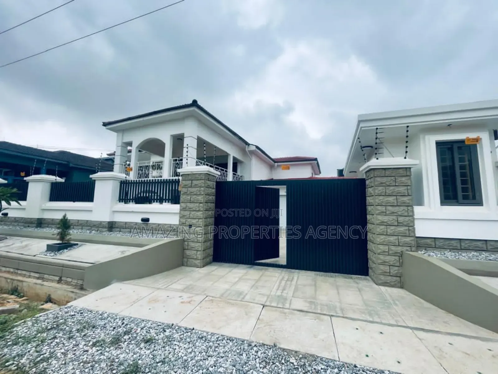 5bdrm House in East Legon for rent